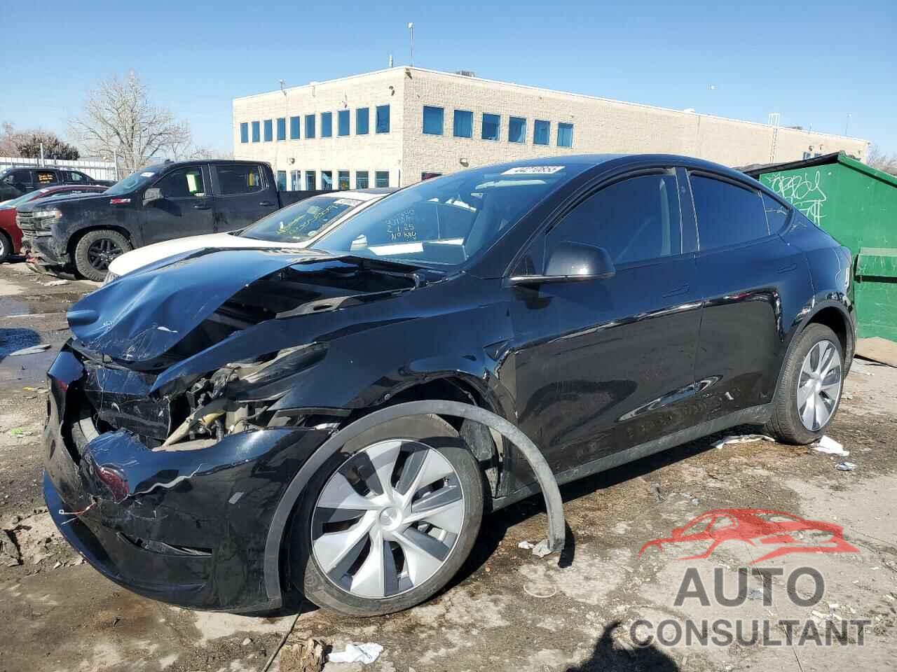 TESLA MODEL Y 2024 - 7SAYGDEE7RF071563