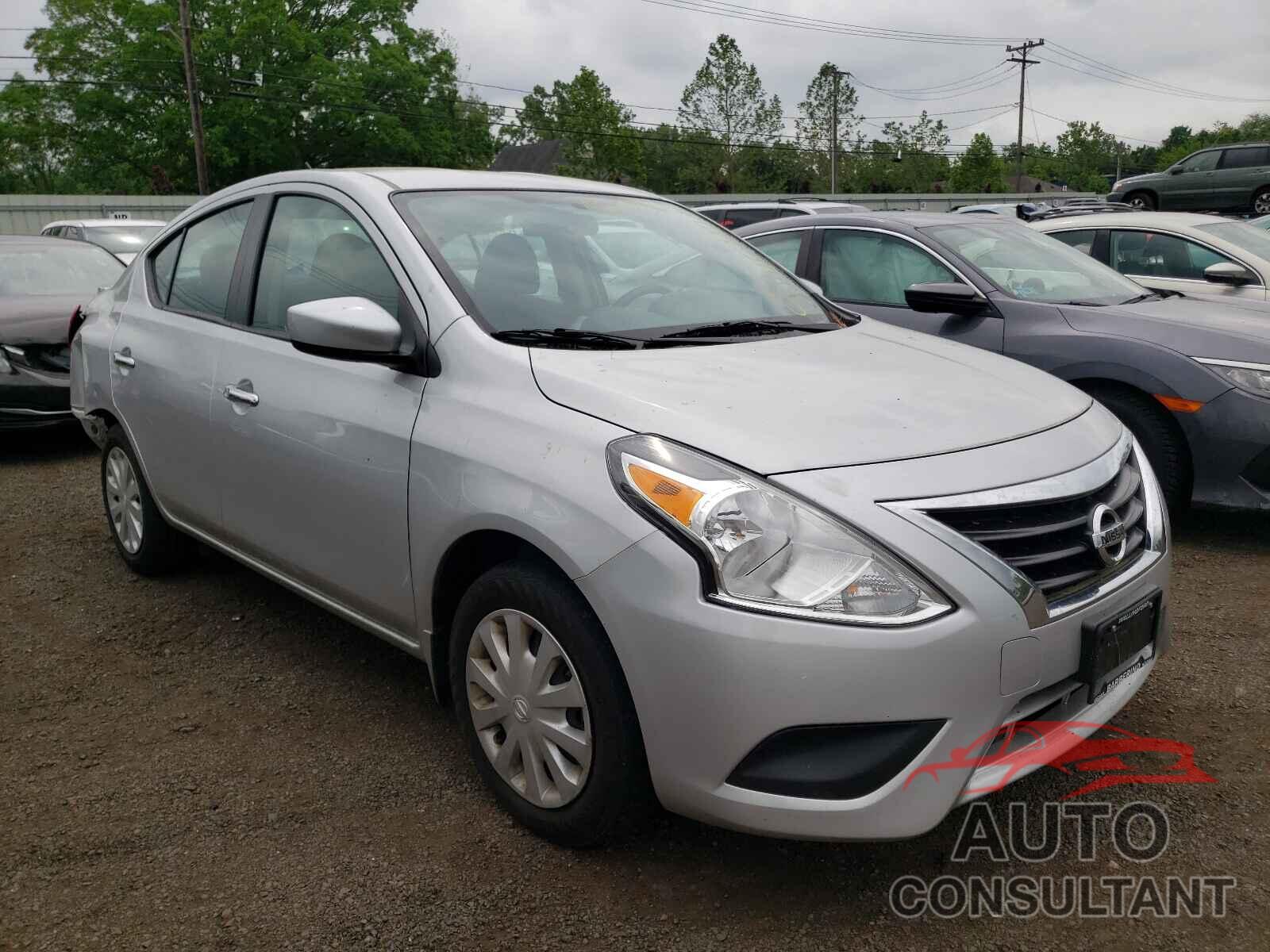 NISSAN VERSA 2019 - 3N1CN7AP7KL838537