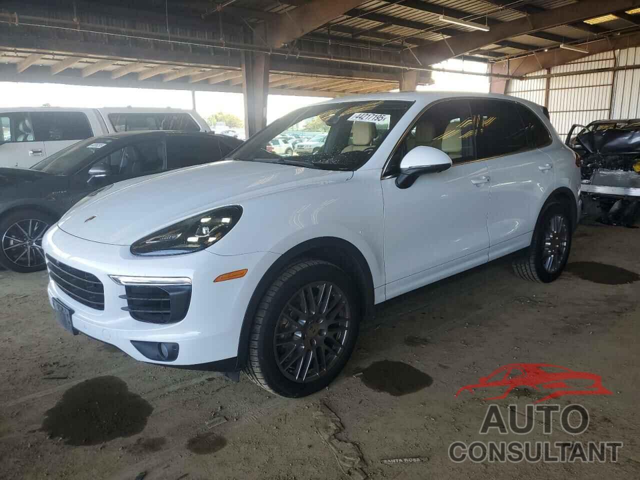 PORSCHE CAYENNE 2018 - WP1AB2A27JLA60687