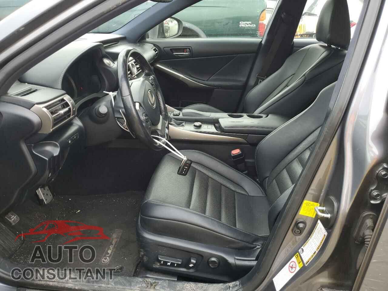 LEXUS IS 2016 - JTHBA1D21G5023158