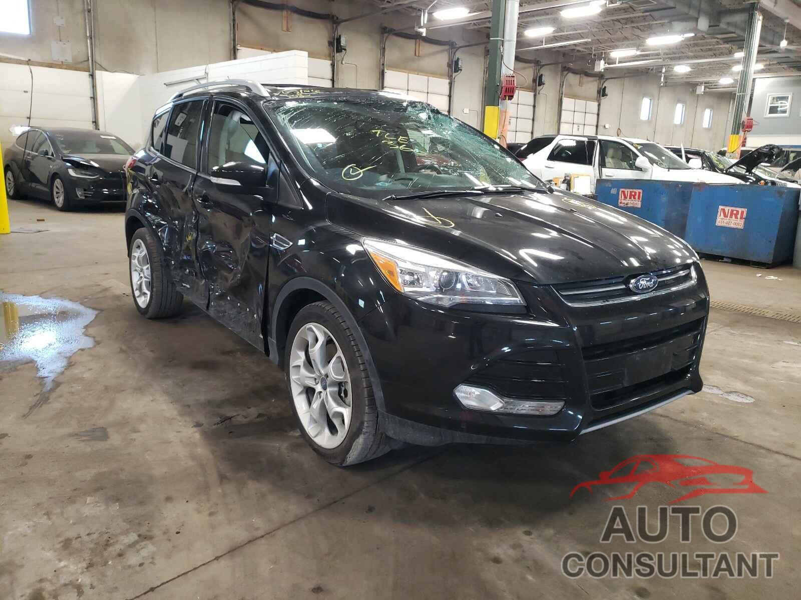 FORD ESCAPE 2016 - 1FMCU9J9XGUB38114