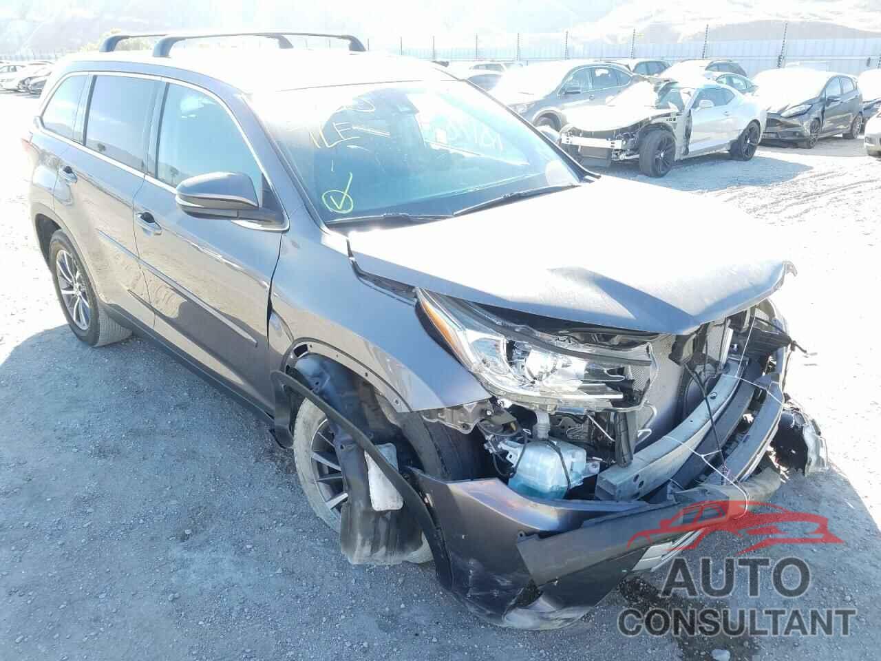 TOYOTA HIGHLANDER 2019 - 5TDKZRFH1KS559489
