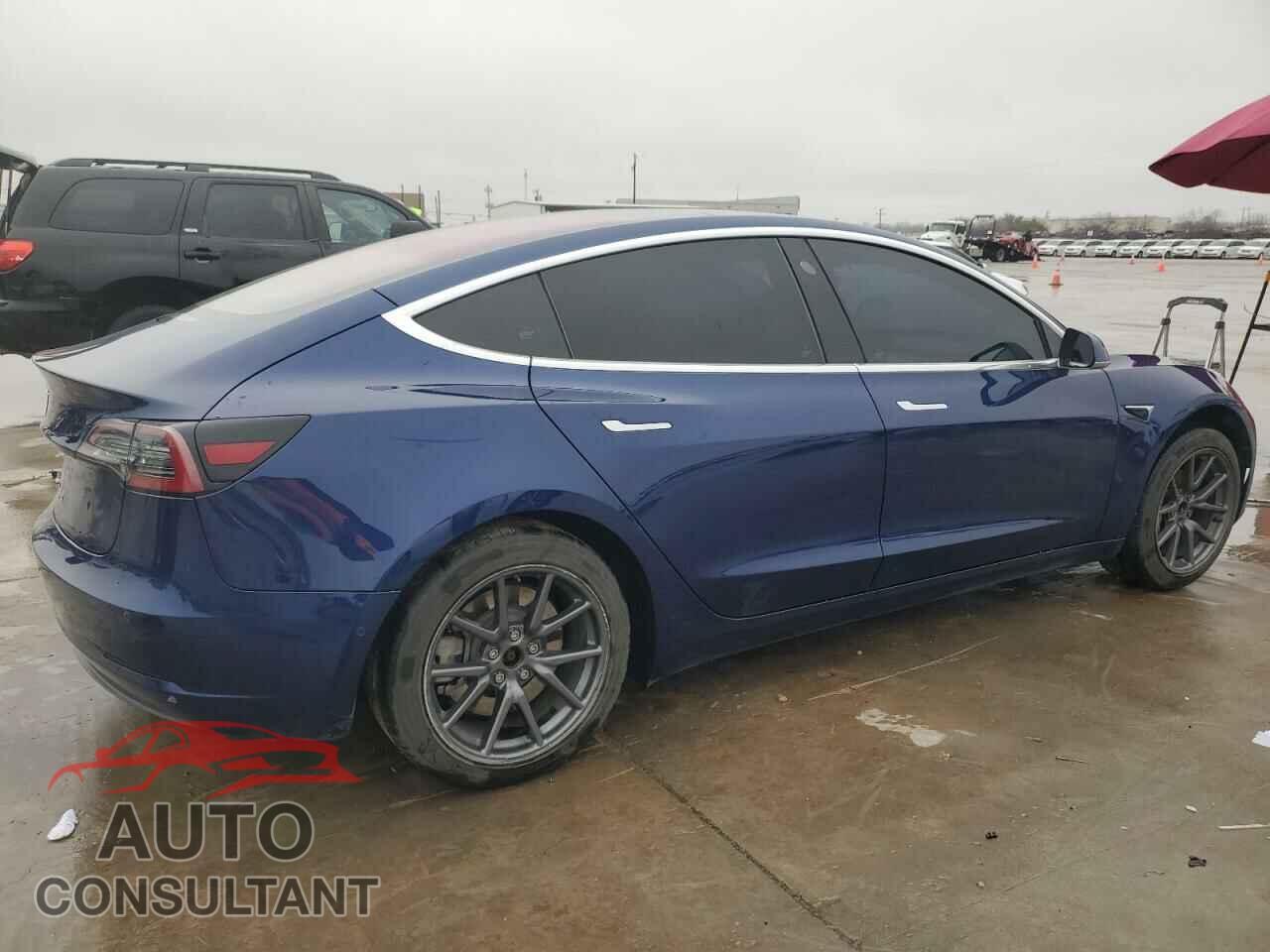 TESLA MODEL 3 2018 - 5YJ3E1EA0JF019494