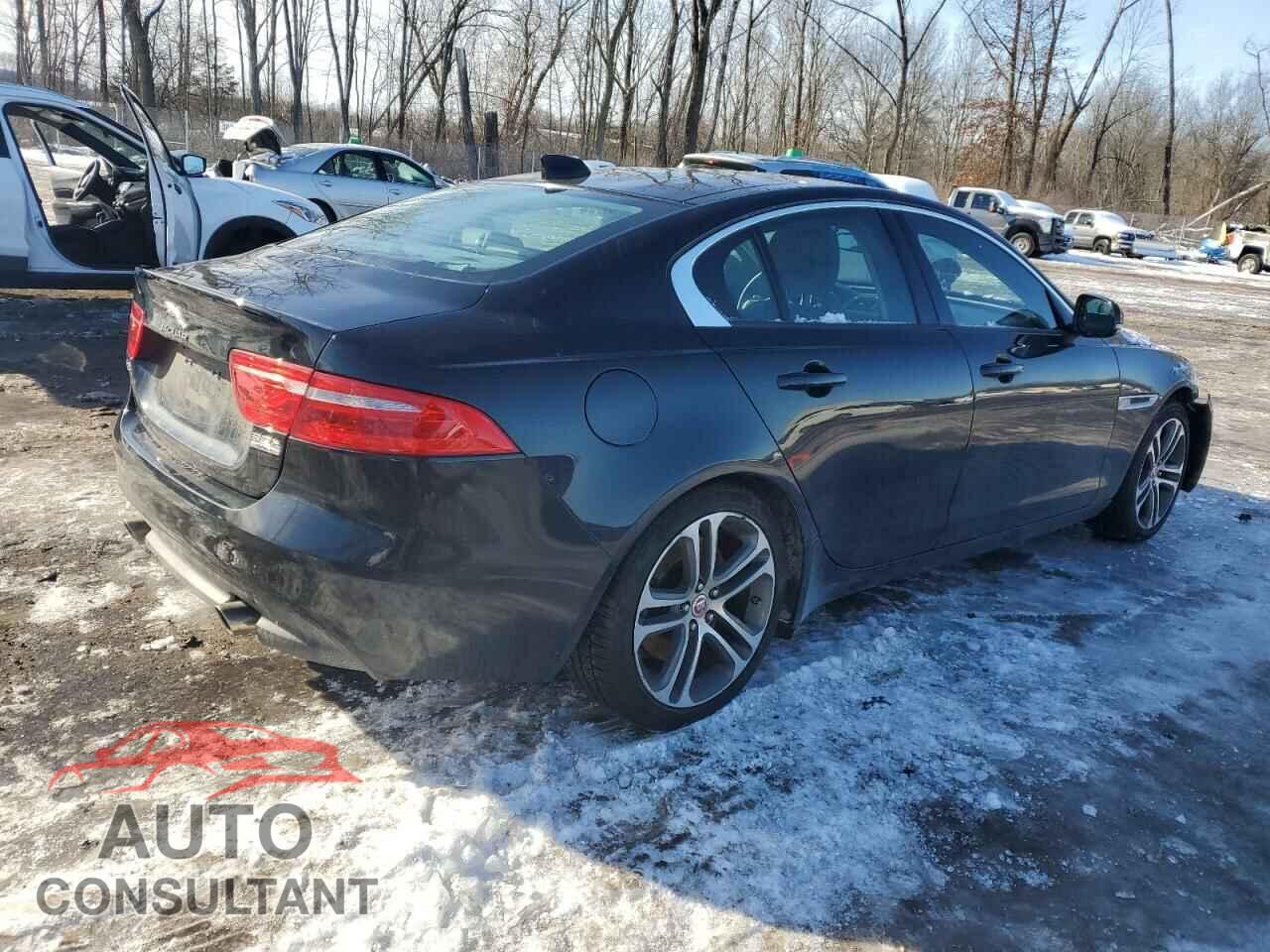 JAGUAR XE 2017 - SAJAJ4BV6HA961808