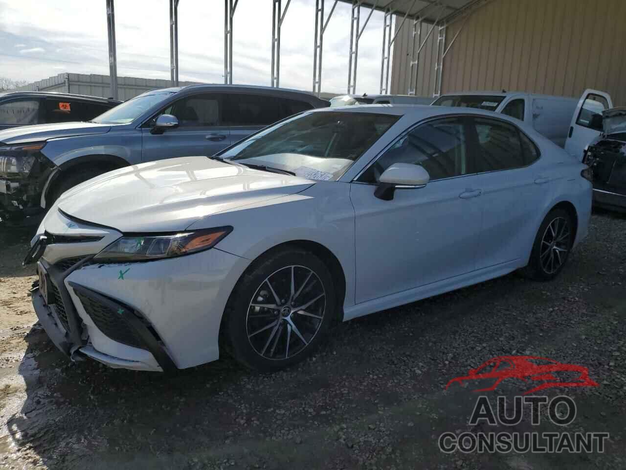 TOYOTA CAMRY 2022 - 4T1G11AK8NU003659