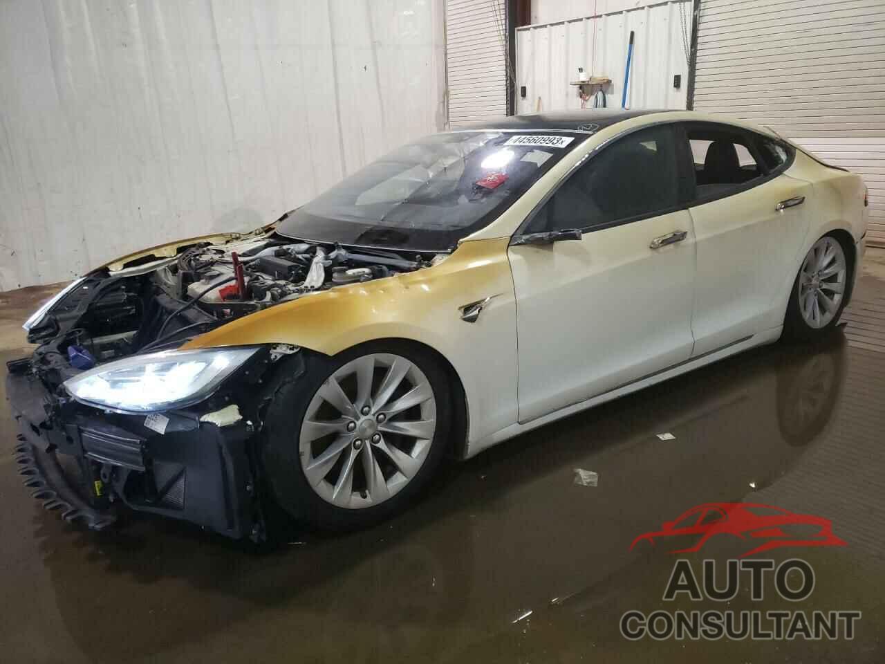 TESLA MODEL S 2018 - 5YJSA1E26JF243644