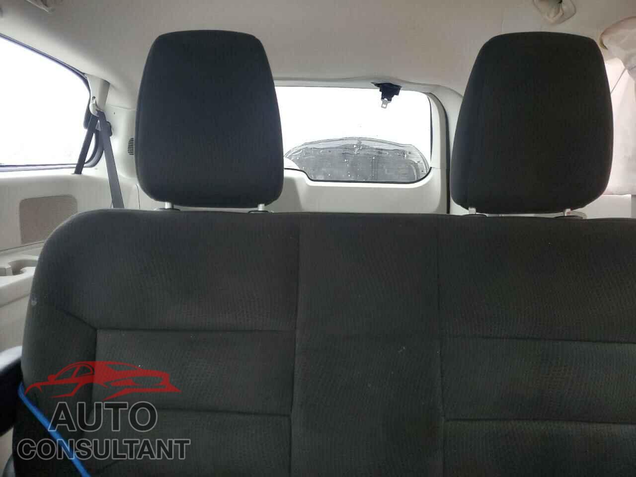 DODGE CARAVAN 2015 - 2C4RDGBG2FR607112