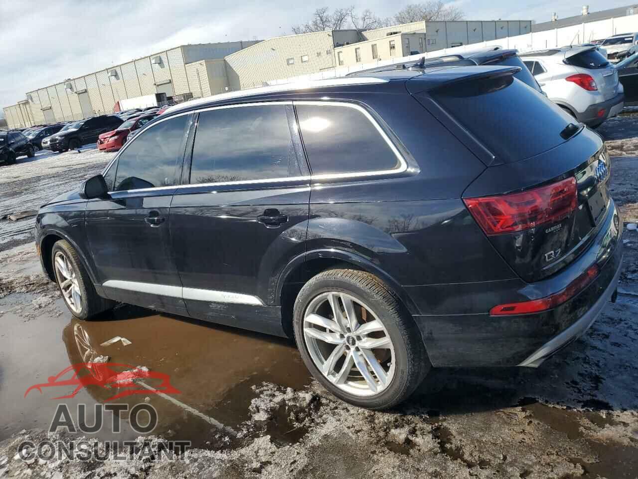 AUDI Q7 2018 - WA1VAAF77JD045731