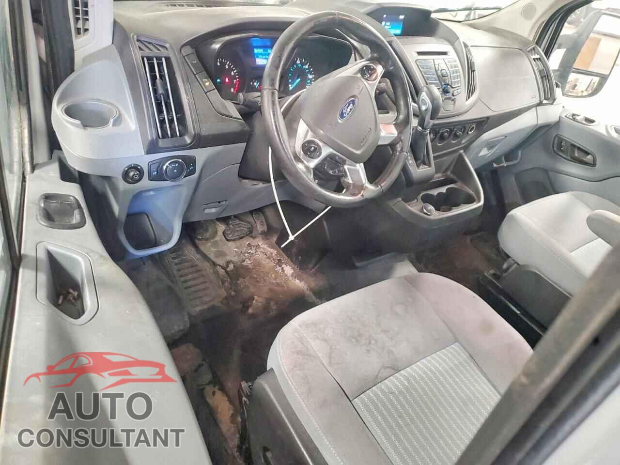 FORD TRANSIT 2017 - 1FTYR1CM2HKA83590