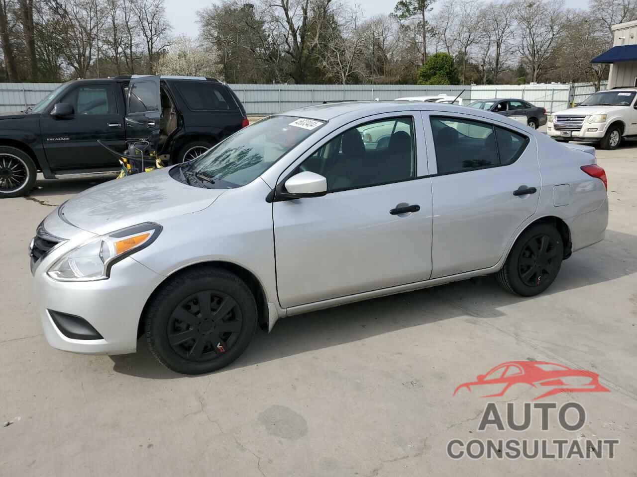 NISSAN VERSA 2019 - 3N1CN7APXKL832635