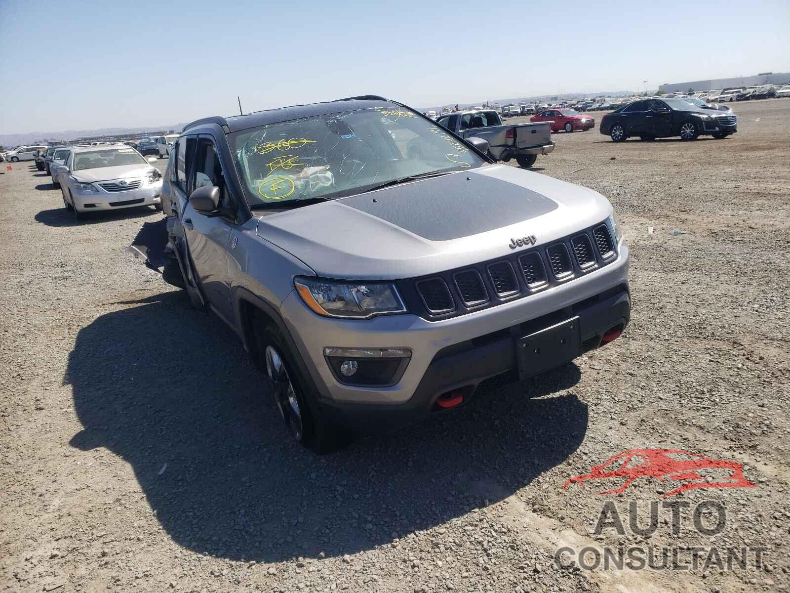 JEEP COMPASS 2018 - 3C4NJDDB1JT199201