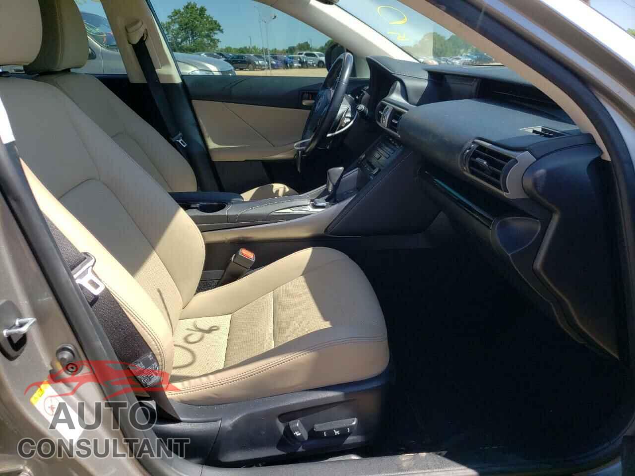 LEXUS IS 2017 - JTHBA1D26H5046405