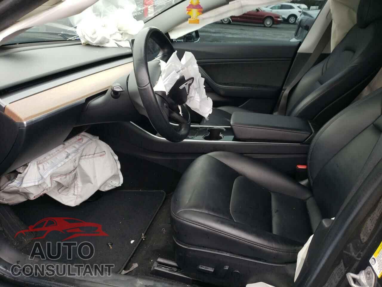 TESLA MODEL 3 2018 - 5YJ3E1EB7JF087364