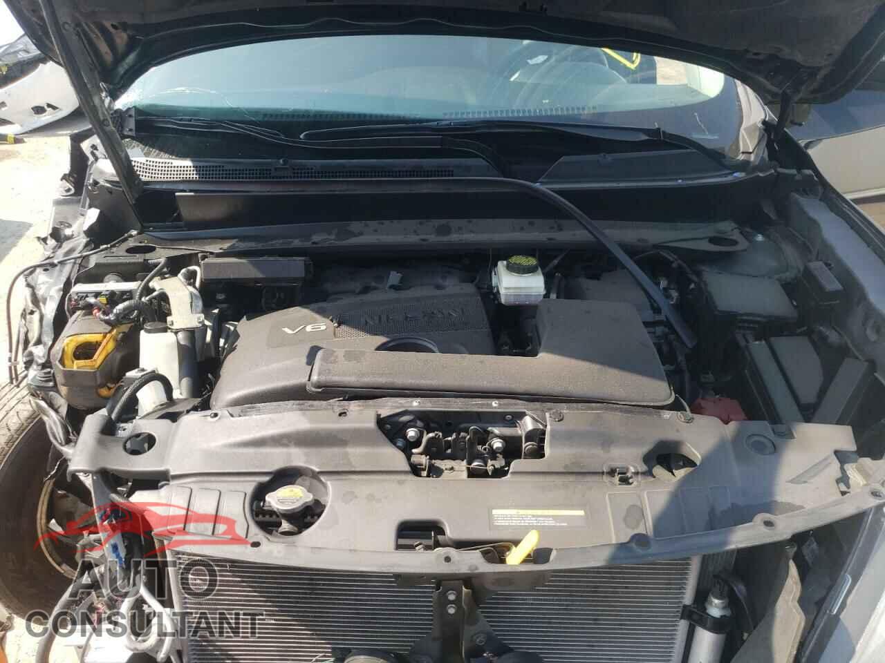 NISSAN PATHFINDER 2019 - 5N1DR2MN5KC643157