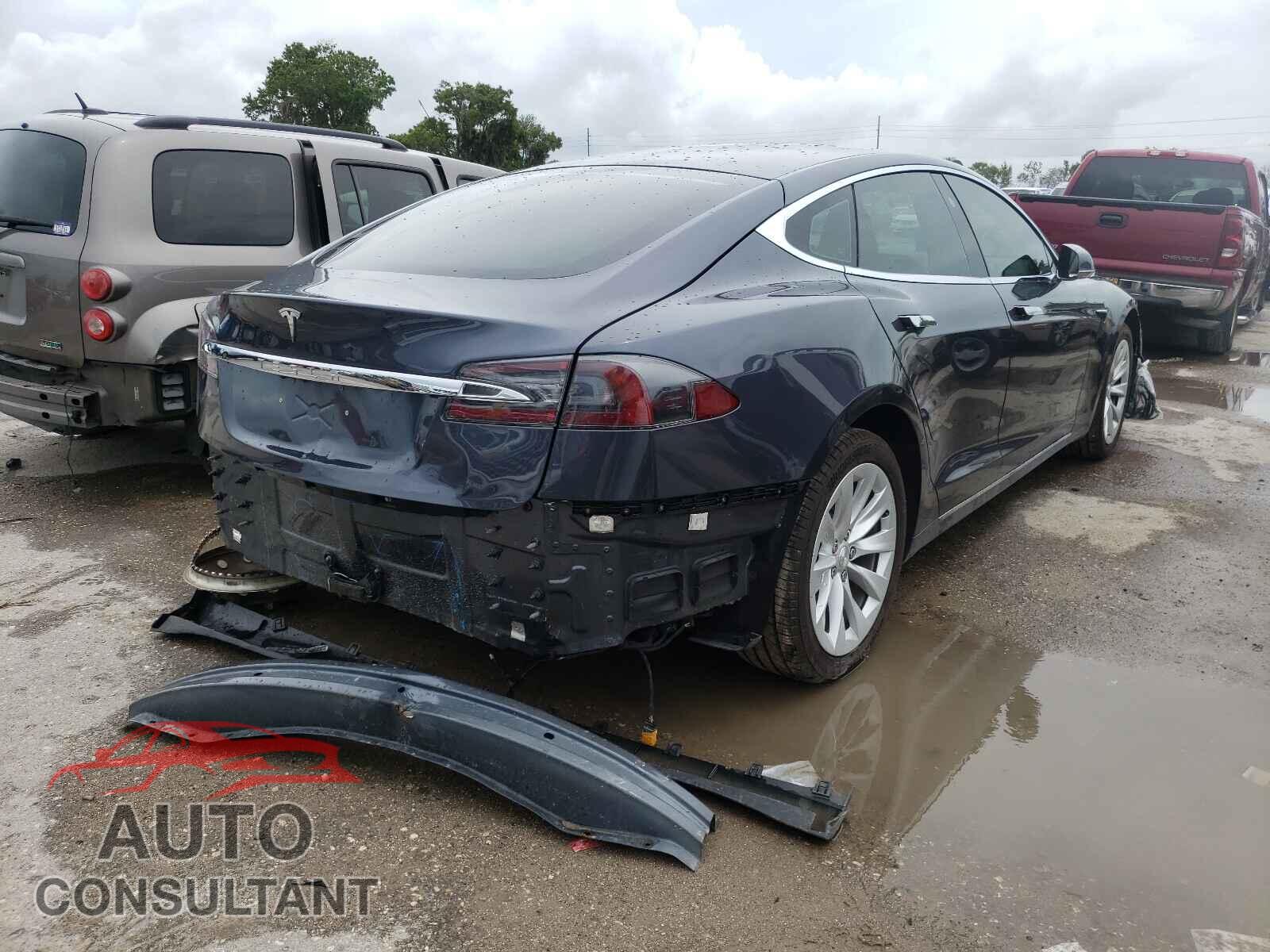 TESLA MODEL S 2017 - 5YJSA1E10HF176864