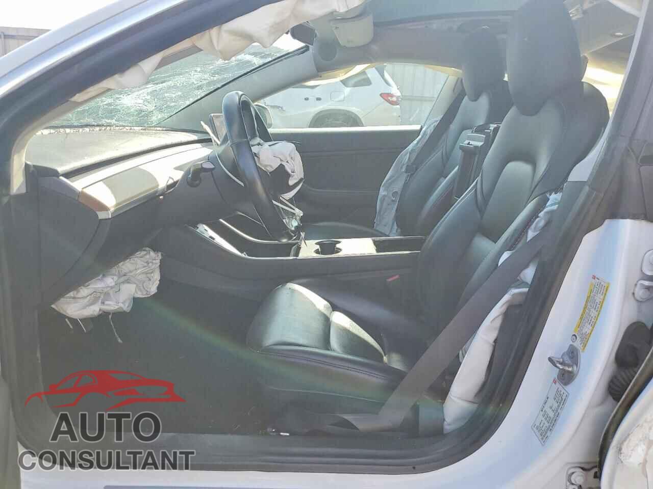TESLA MODEL 3 2018 - 5YJ3E1EB8JF185884