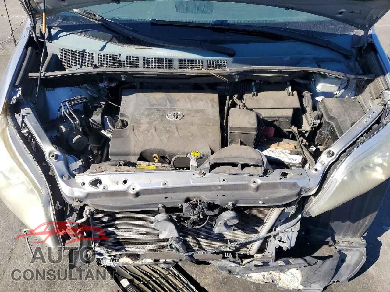 TOYOTA SIENNA 2013 - 5TDKK3DC8DS366171
