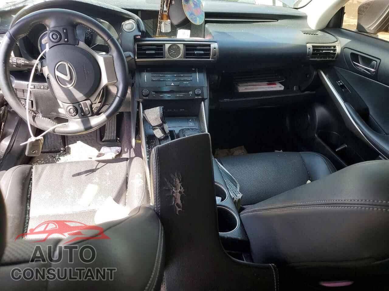 LEXUS IS 2014 - JTHBF1D22E5017836