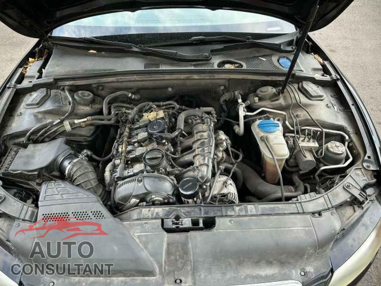 AUDI A5 2012 - WAULFAFR1CA023421