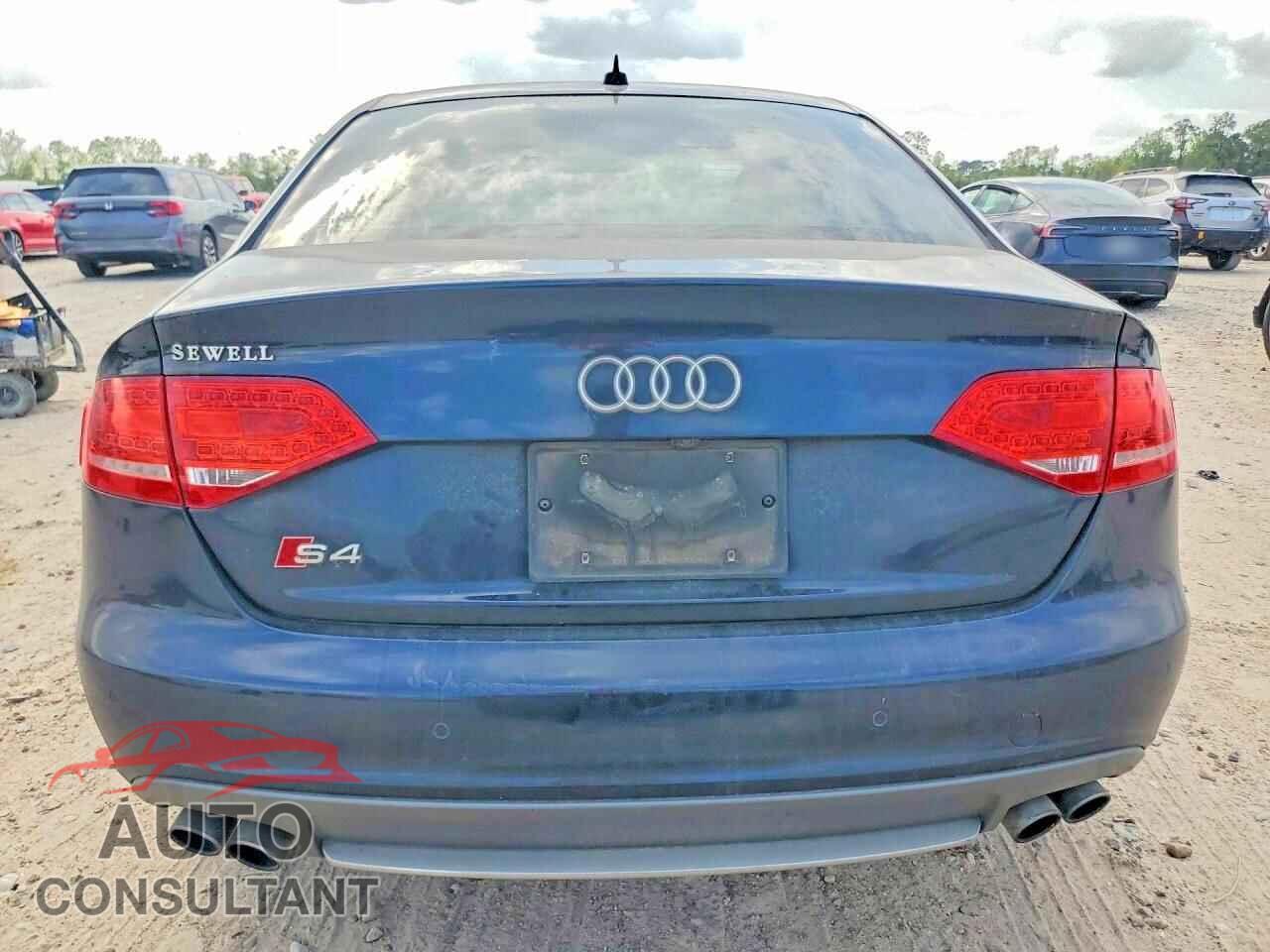 AUDI S4/RS4 2011 - WAUKGAFL3BA078598