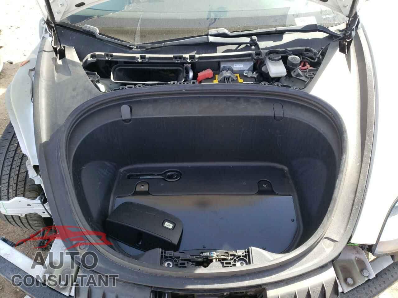 TESLA MODEL 3 2018 - 5YJ3E1EA2JF059110