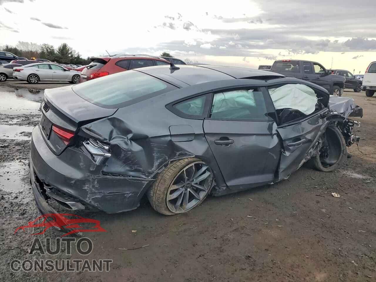 AUDI A5 2024 - WAUDACF56RA100479