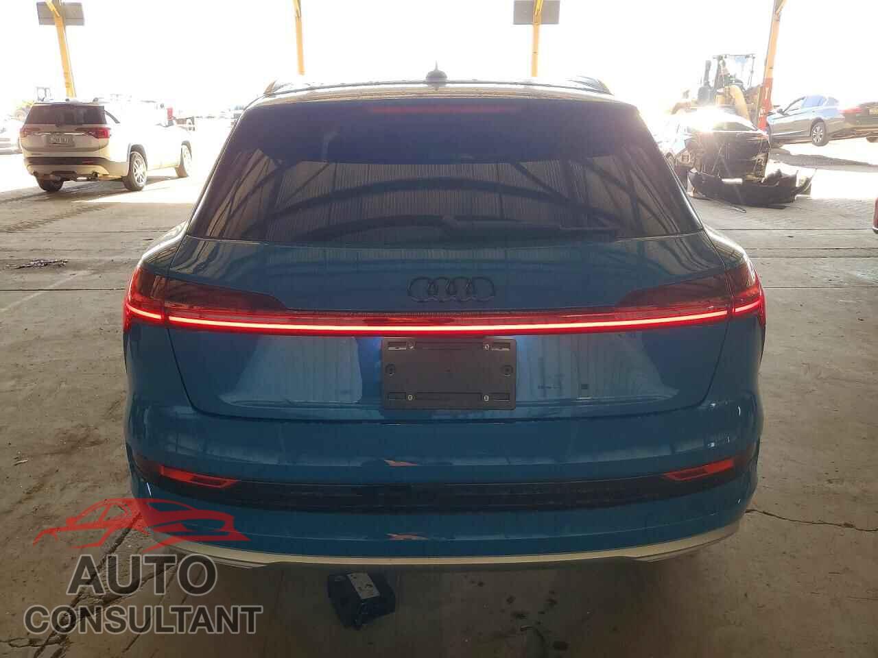 AUDI E-TRON 2019 - WA1VAAGE4KB005245