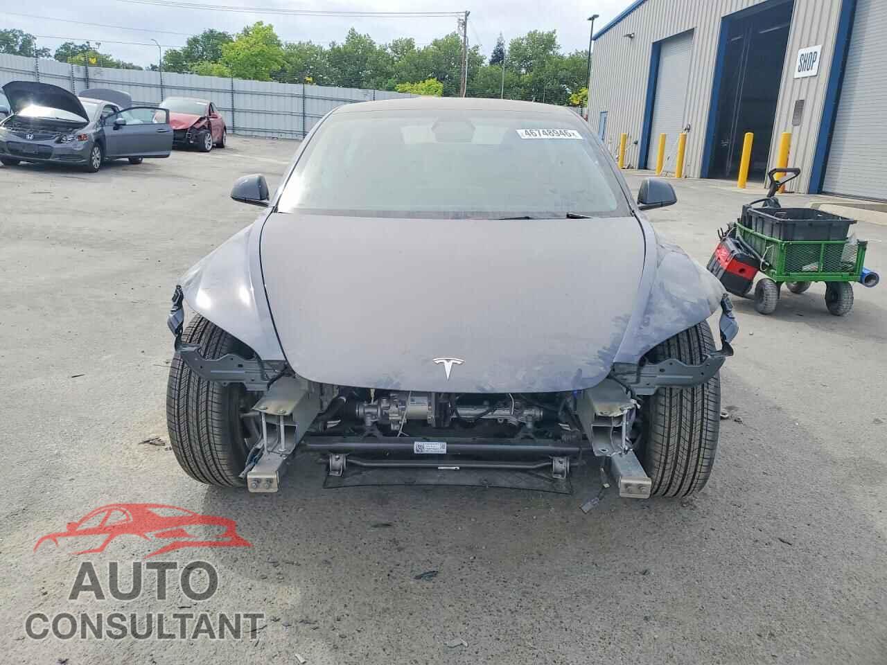 TESLA MODEL 3 2025 - 5YJ3E1EA3SF993097