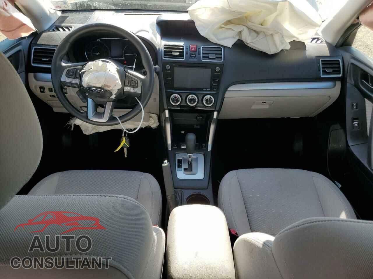 SUBARU FORESTER 2018 - JF2SJAGC5JH519528