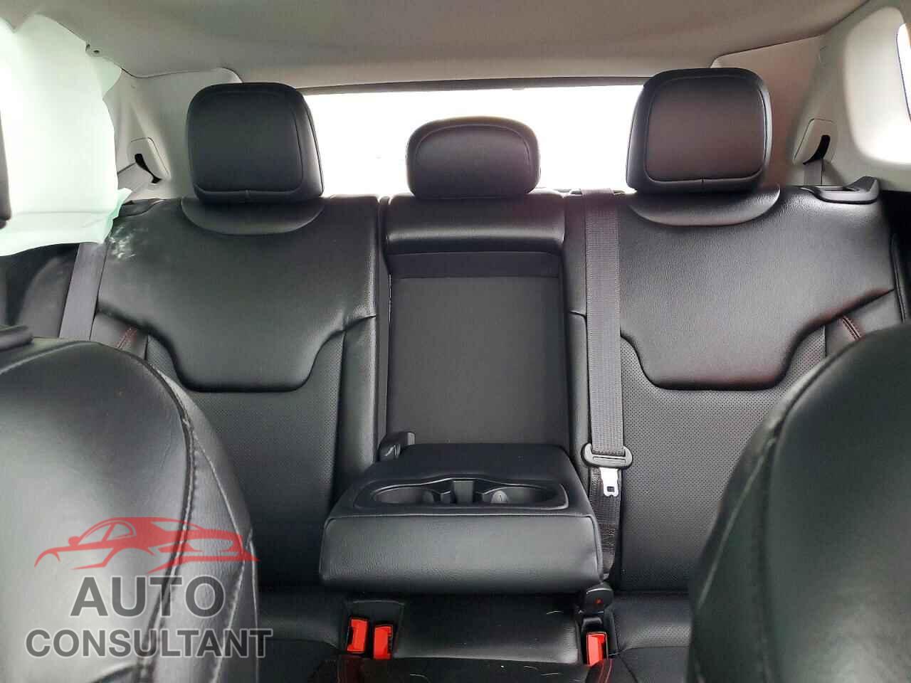 JEEP COMPASS 2018 - 3C4NJDDB5JT185057