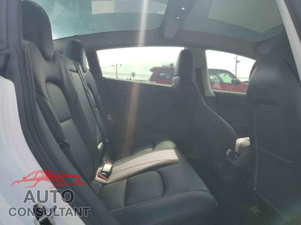 TESLA MODEL 3 2023 - 5YJ3E1EA7PF648677