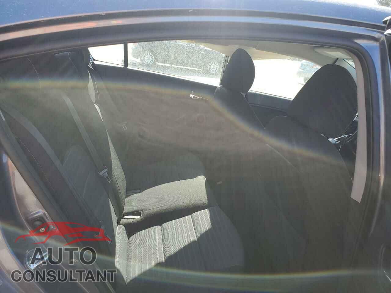 KIA FORTE 2018 - 3KPFL4A73JE200318