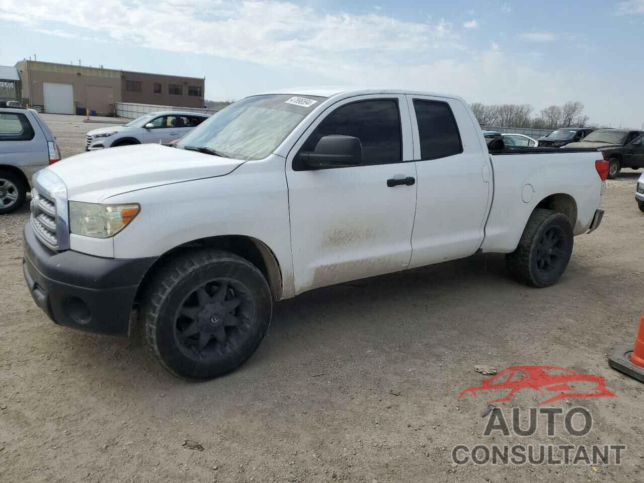 TOYOTA TUNDRA 2011 - 5TFRM5F17BX031460