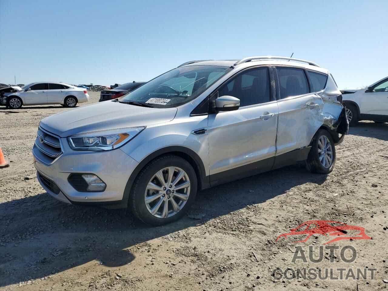 FORD ESCAPE 2018 - 1FMCU9J95JUA70604