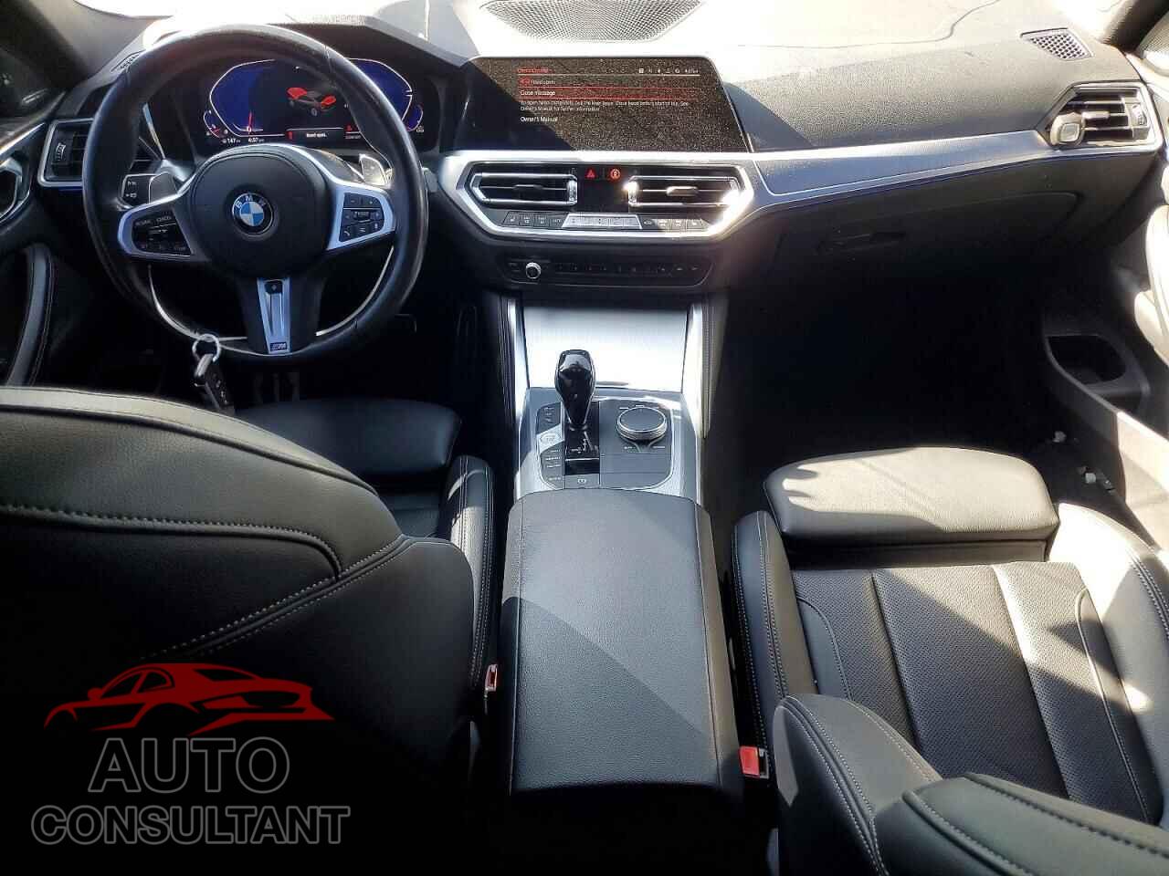 BMW M4 2023 - WBA83AP03PCM07354