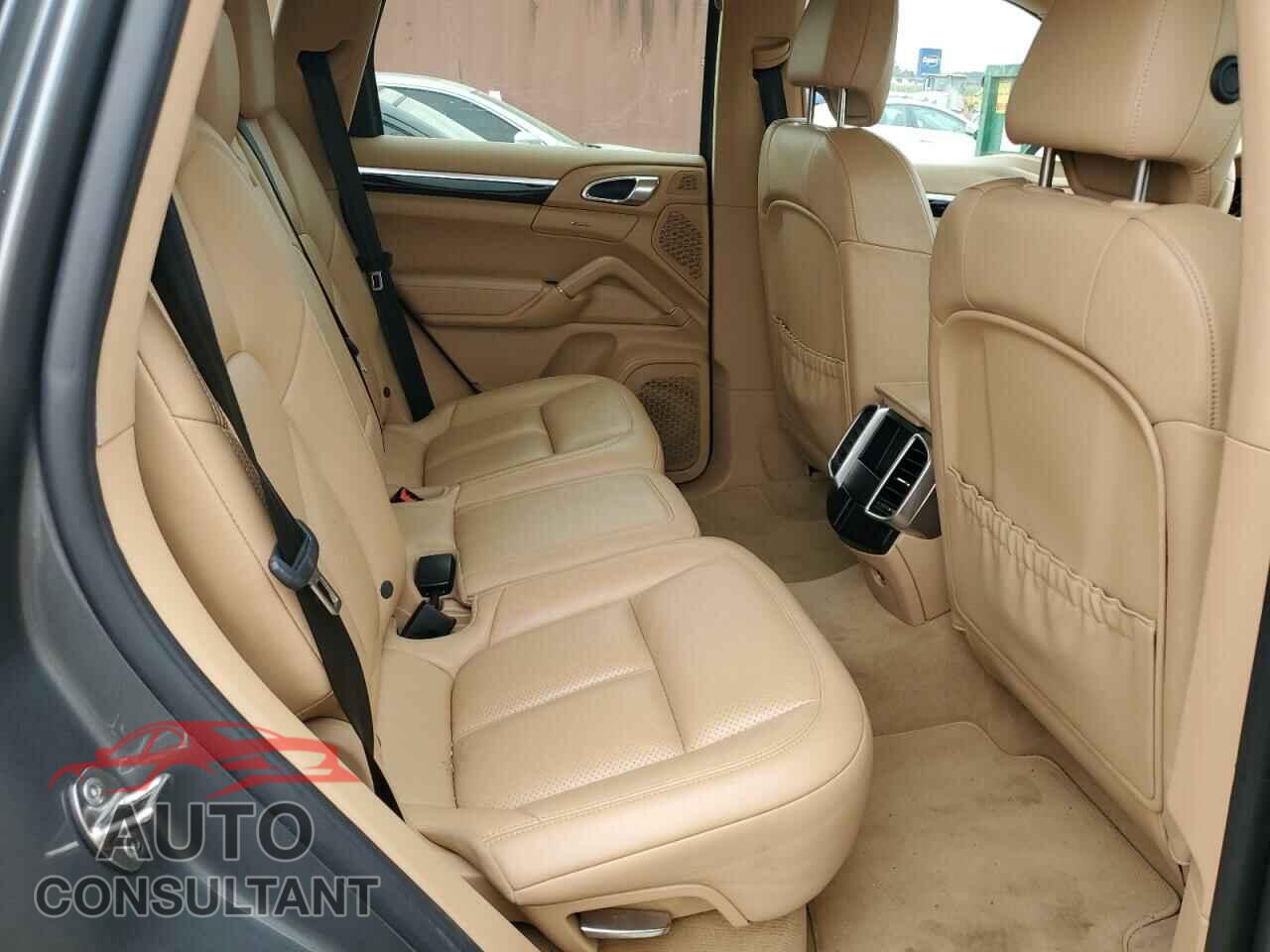 PORSCHE CAYENNE 2016 - WP1AA2A2XGLA11205