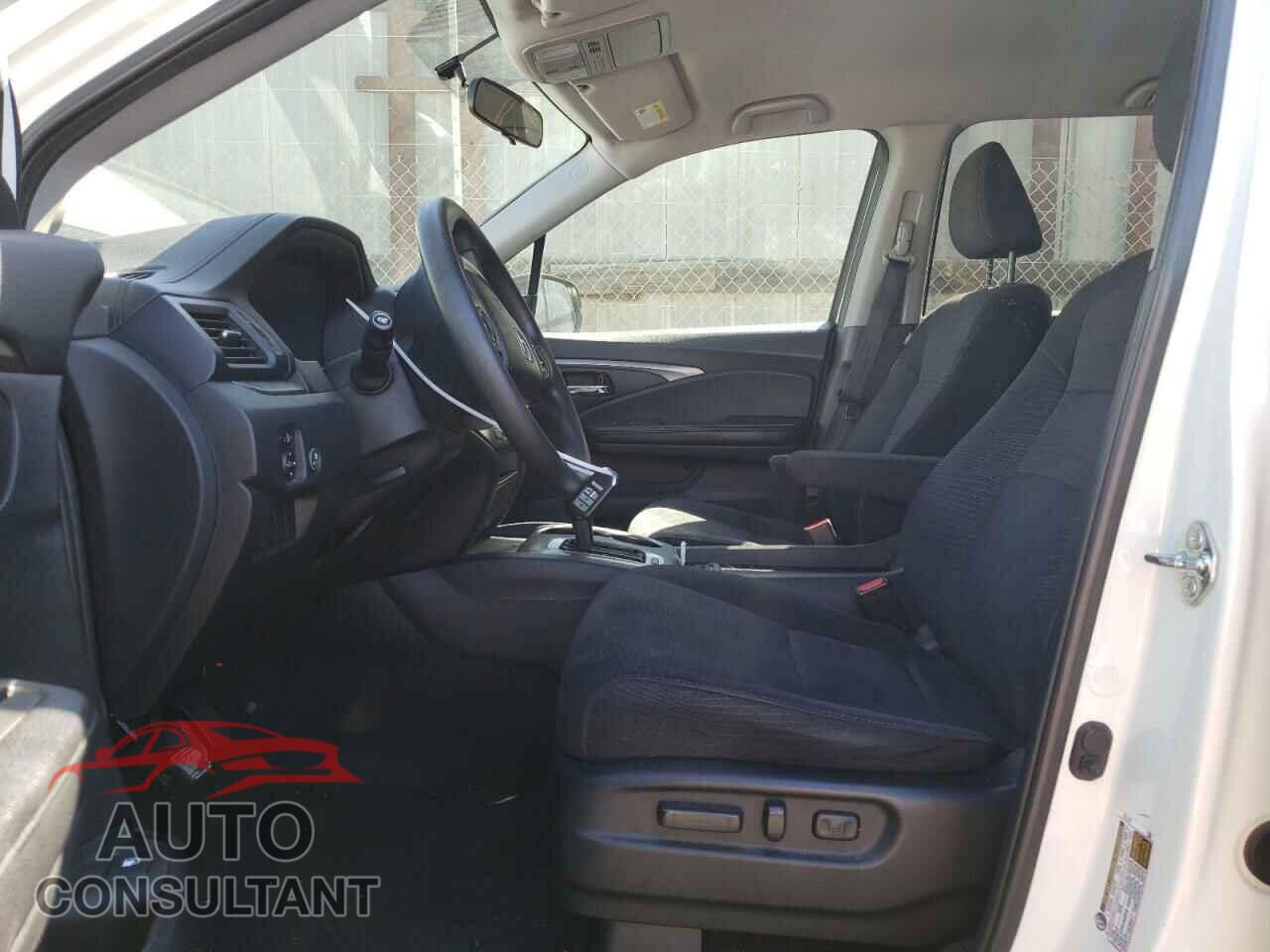 HONDA PILOT 2017 - 5FNYF5H35HB033814