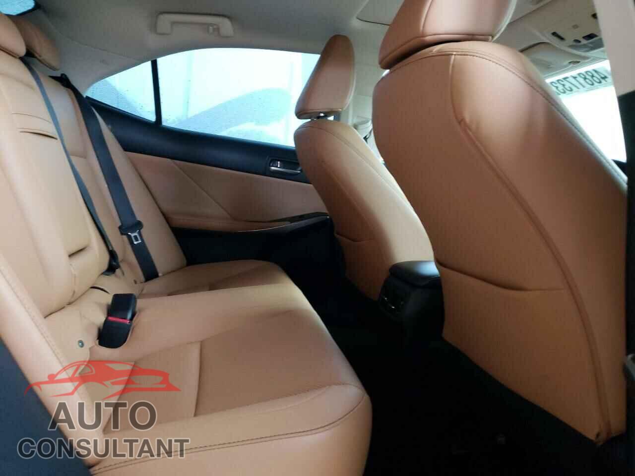 LEXUS IS 2017 - JTHBA1D23H5052694
