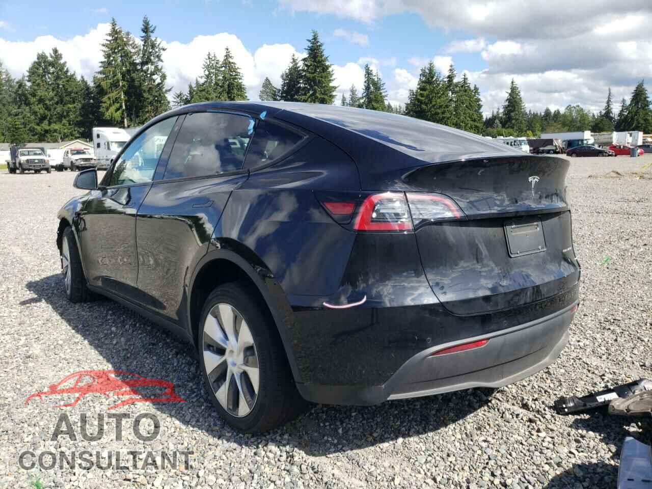 TESLA MODEL Y 2021 - 5YJYGAEE1MF304597