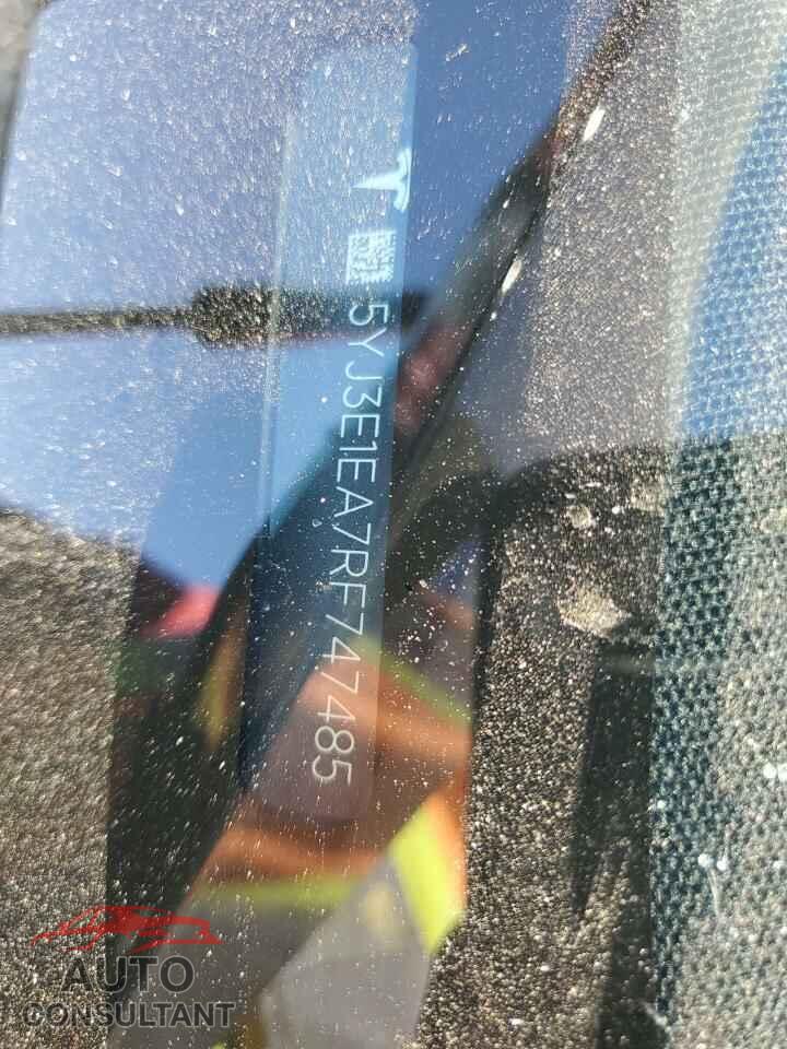 TESLA MODEL 3 2024 - 5YJ3E1EA7RF747485