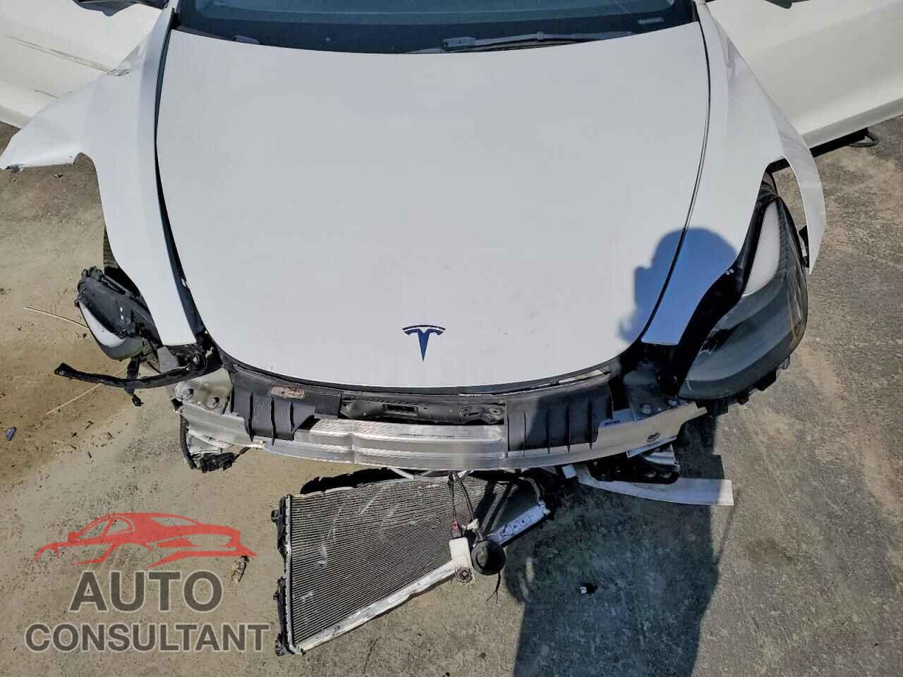 TESLA MODEL 3 2022 - 5YJ3E1EB0NF158491
