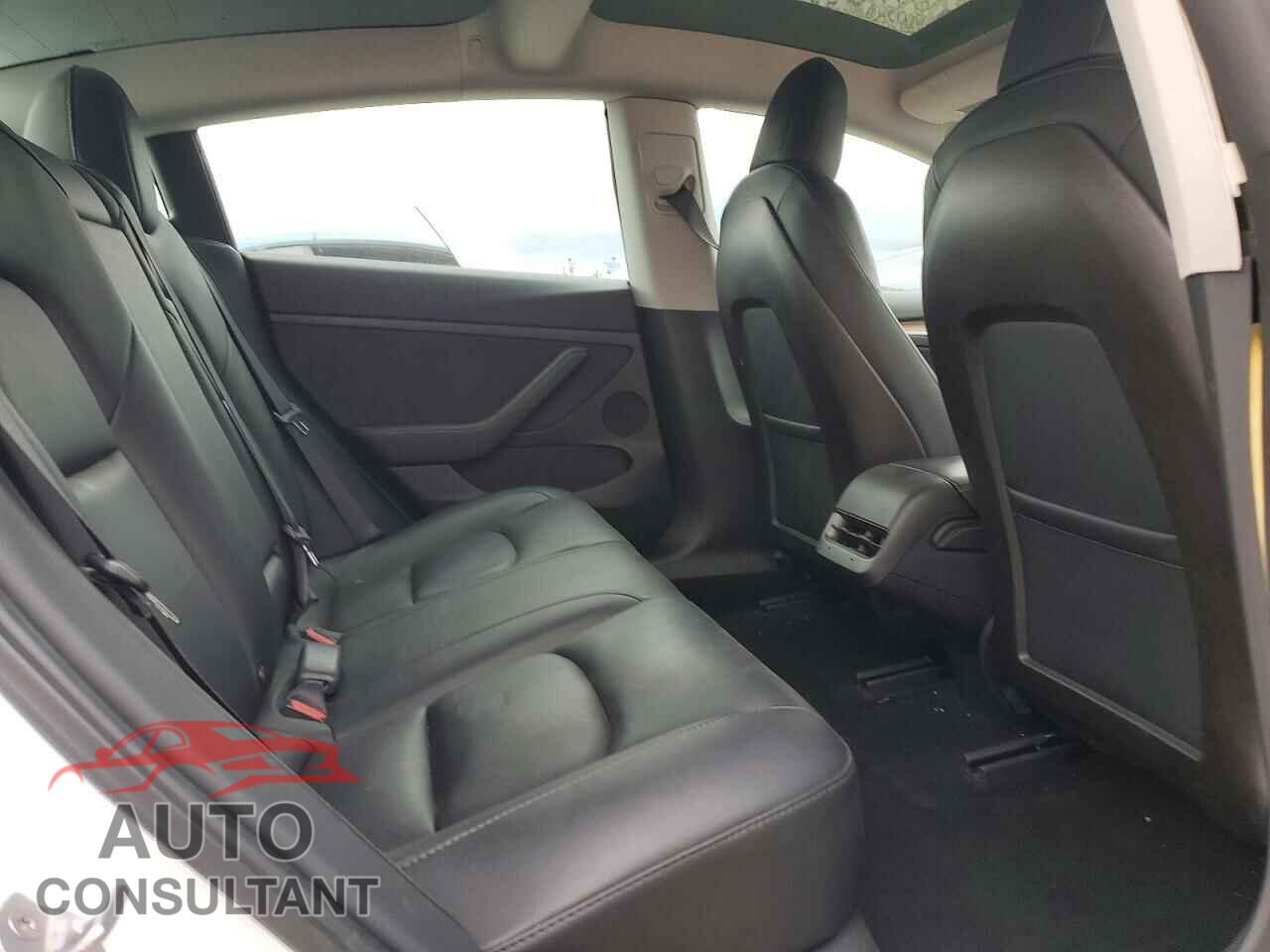 TESLA MODEL 3 2021 - 5YJ3E1EA4MF998439
