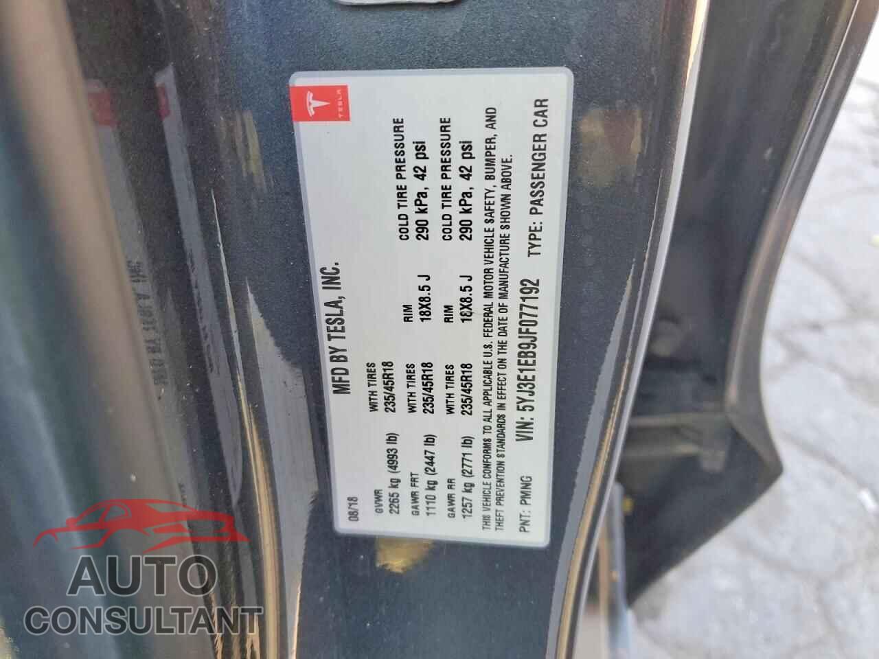 TESLA MODEL 3 2018 - 5YJ3E1EB9JF077192