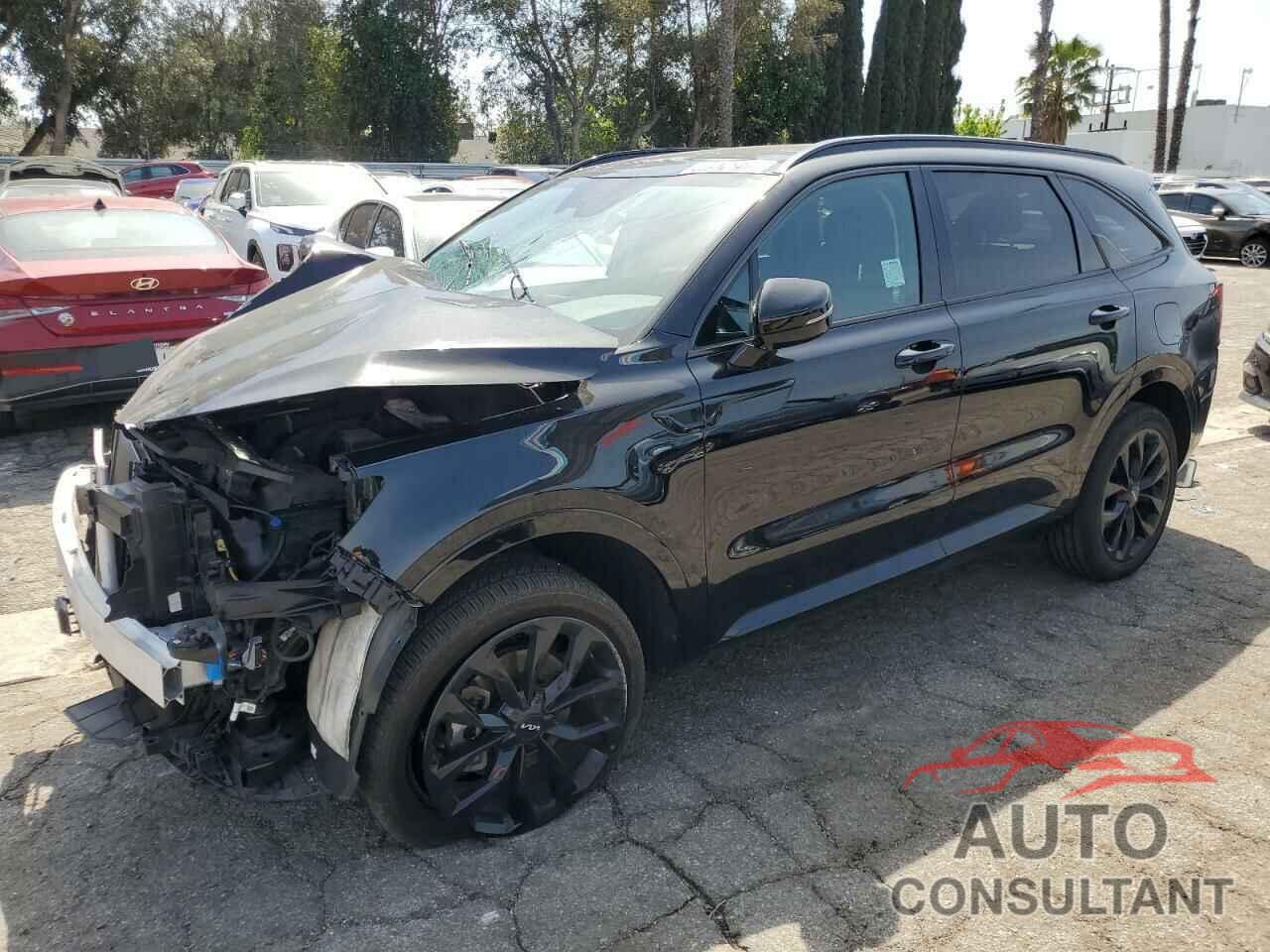 KIA SORENTO 2023 - 5XYRKDLF3PG207608