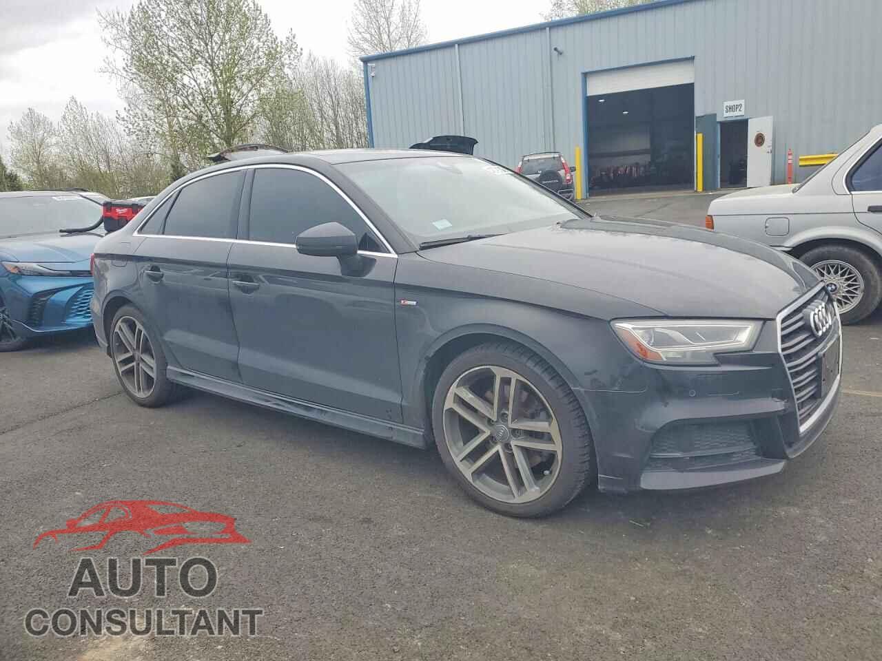 AUDI A3 2017 - WAUHUHFF4H1056589