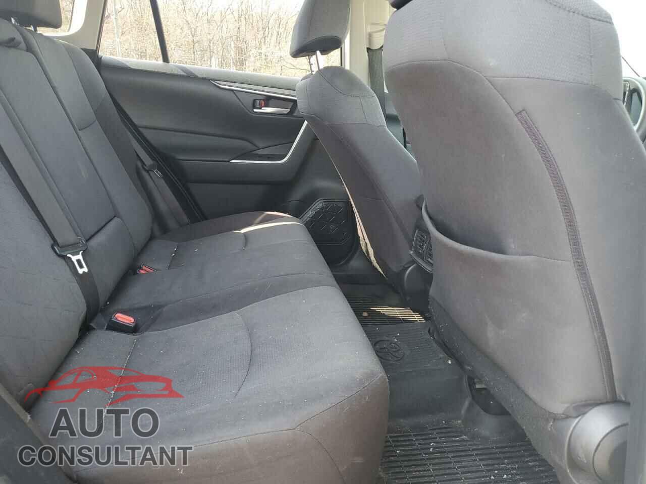TOYOTA RAV4 2019 - JTMP1RFVXKD005687