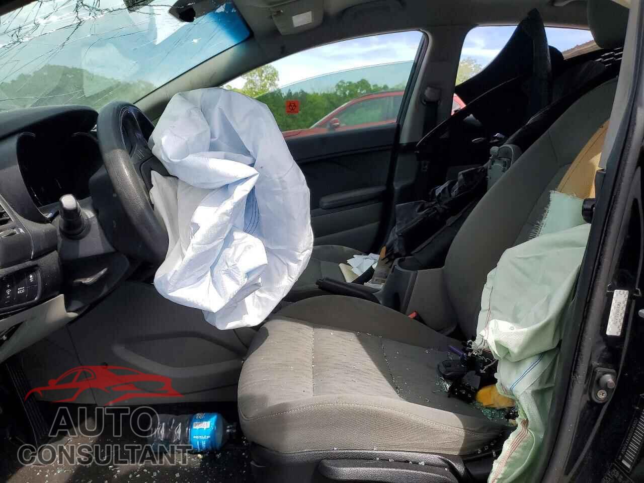 KIA FORTE 2016 - KNAFK4A62G5541057