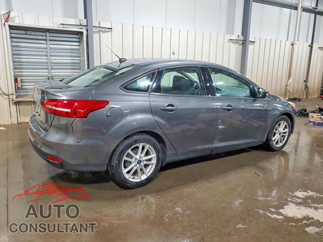 FORD FOCUS 2017 - 1FADP3F26HL205779