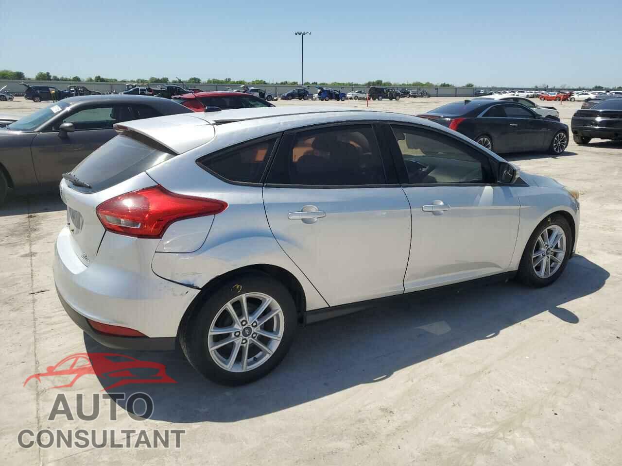 FORD FOCUS 2015 - 1FADP3K21FL254990