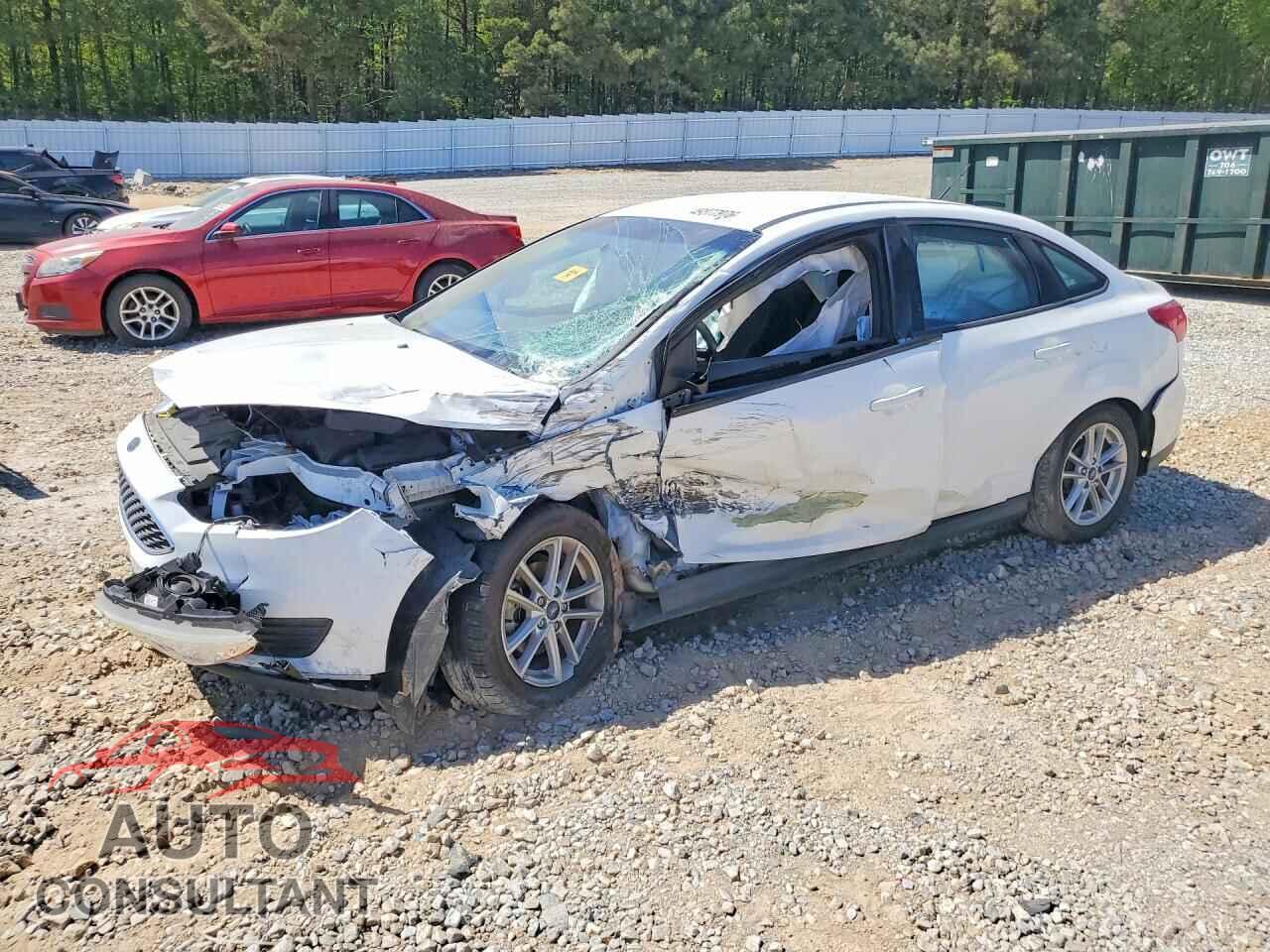 FORD FOCUS 2018 - 1FADP3F28JL284426